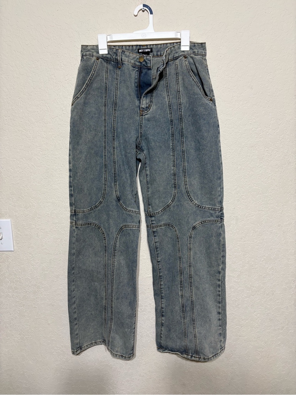 Hot Topic Men's Relaxed Panel-Stitch Jeans - Washed Blue-Gray
